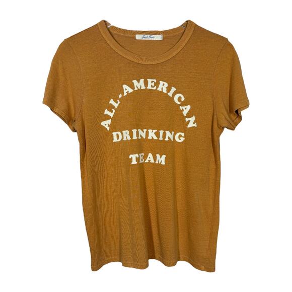 Junk Food All American Drinking Team Tee Medium Mustard Brown Retro Slim Fit New - Picture 2 of 6